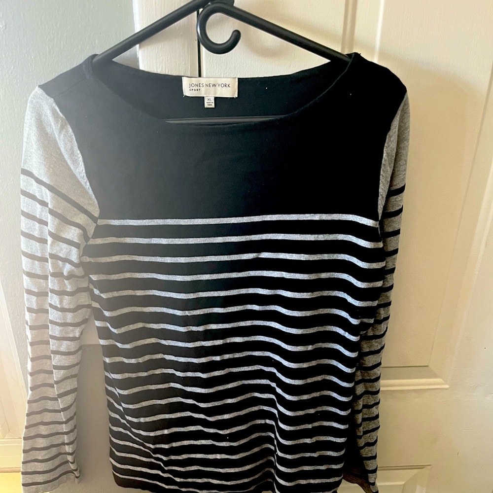 Jones NY 3/4 sleeve sweater